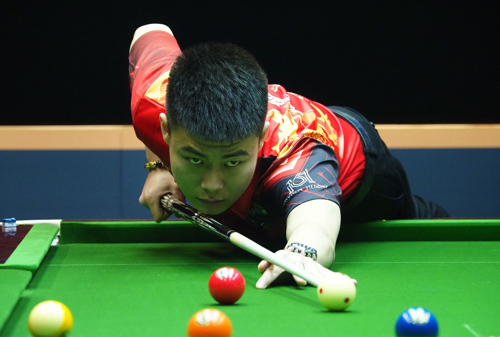 样一个充满 样一个充满